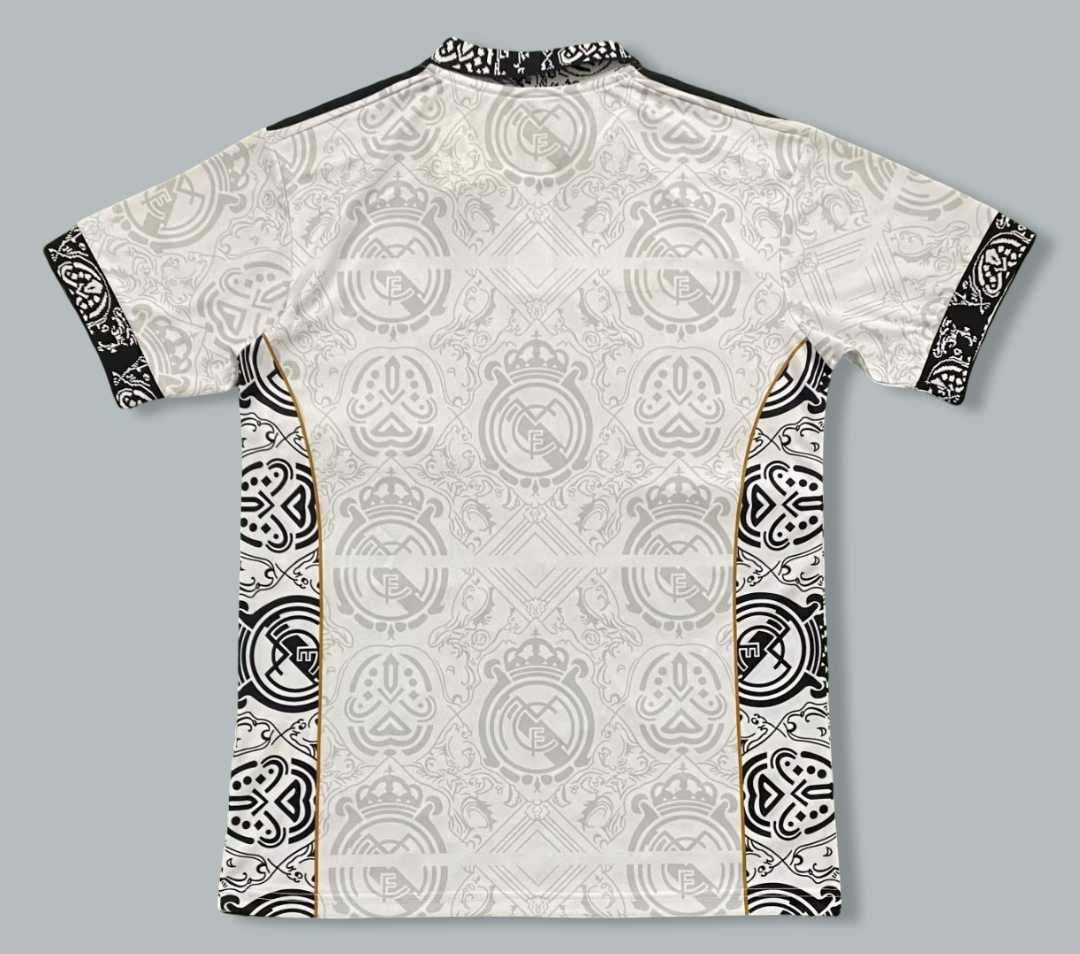 Real Madrid 24/25 "Royal Pattern Edition"