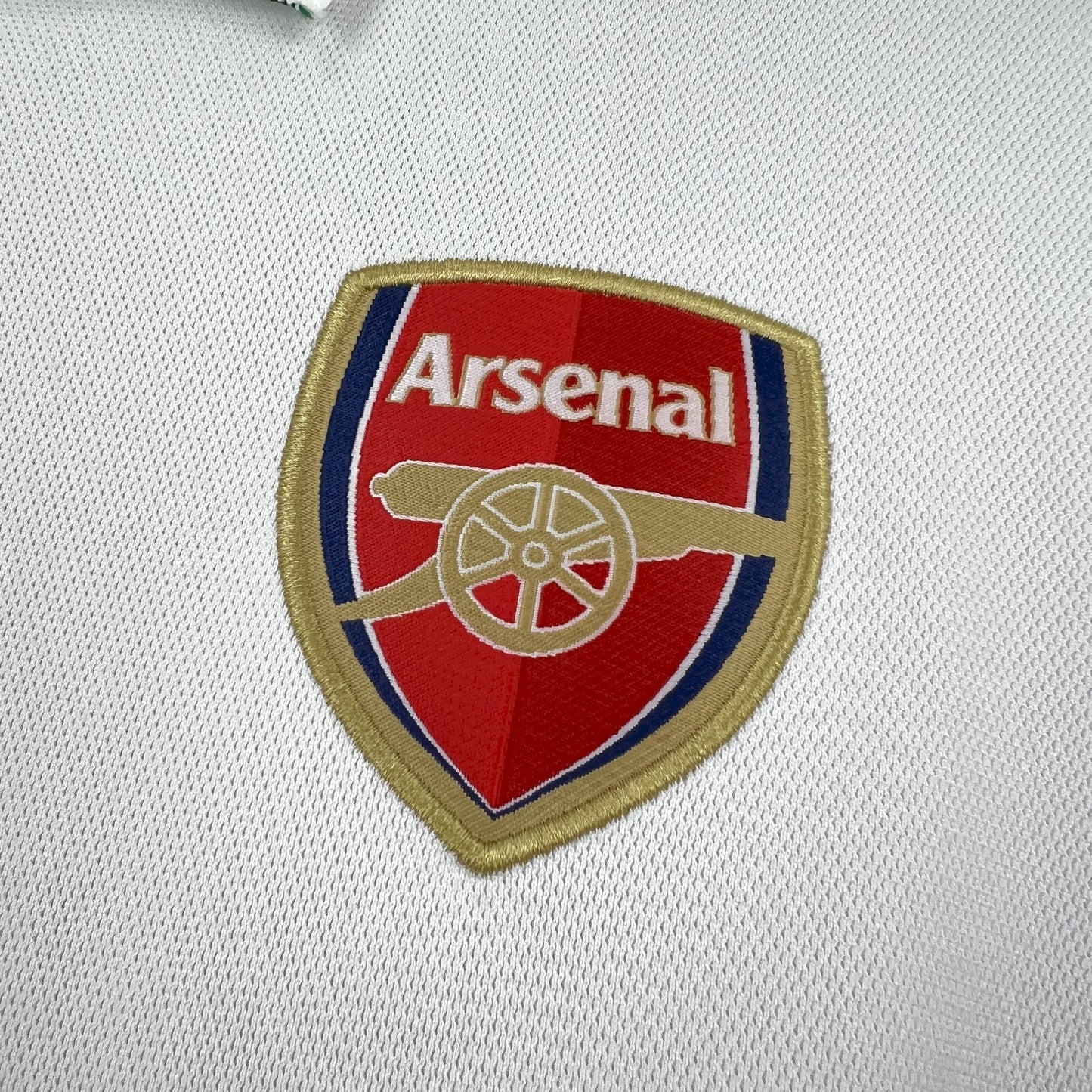 Arsenal 25/26 “Royal Ivory” Premium Kit