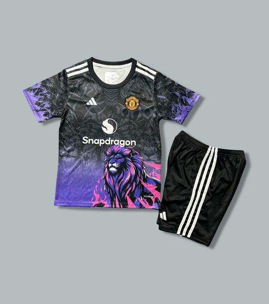 Manchester United 25/26 “Purple Lion” Premium Kids Kit