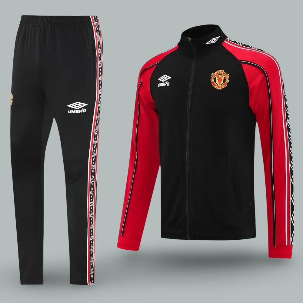 Manchester United 25/26 “Retro Heritage” Tracksuit