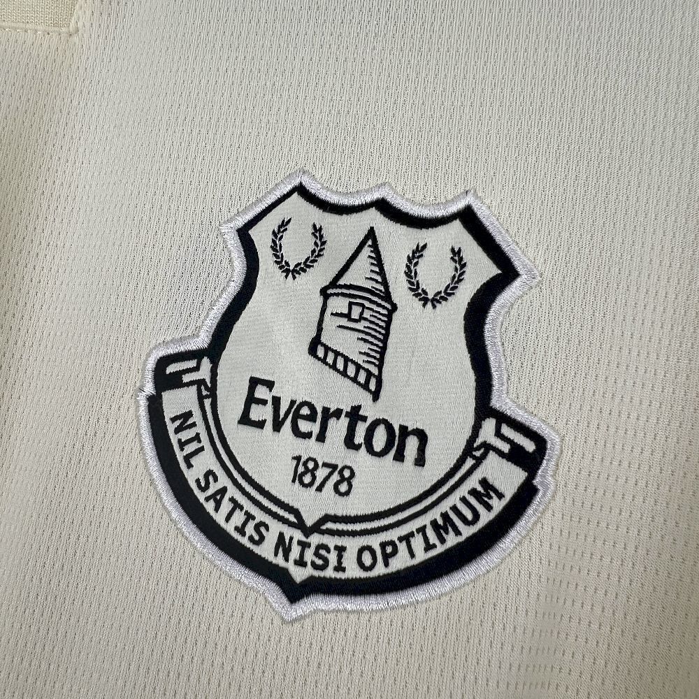 Everton 25/26 Away Kit