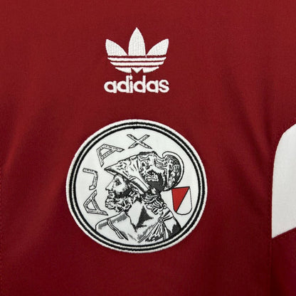 Ajax 25/26 "Retro Heritage" Premium Kit