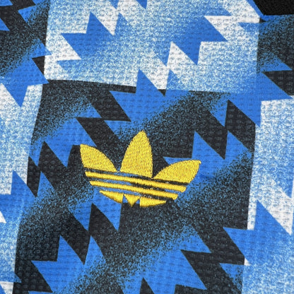 Manchester United 25/26 "Retro Blue Infinity" Premium Kit