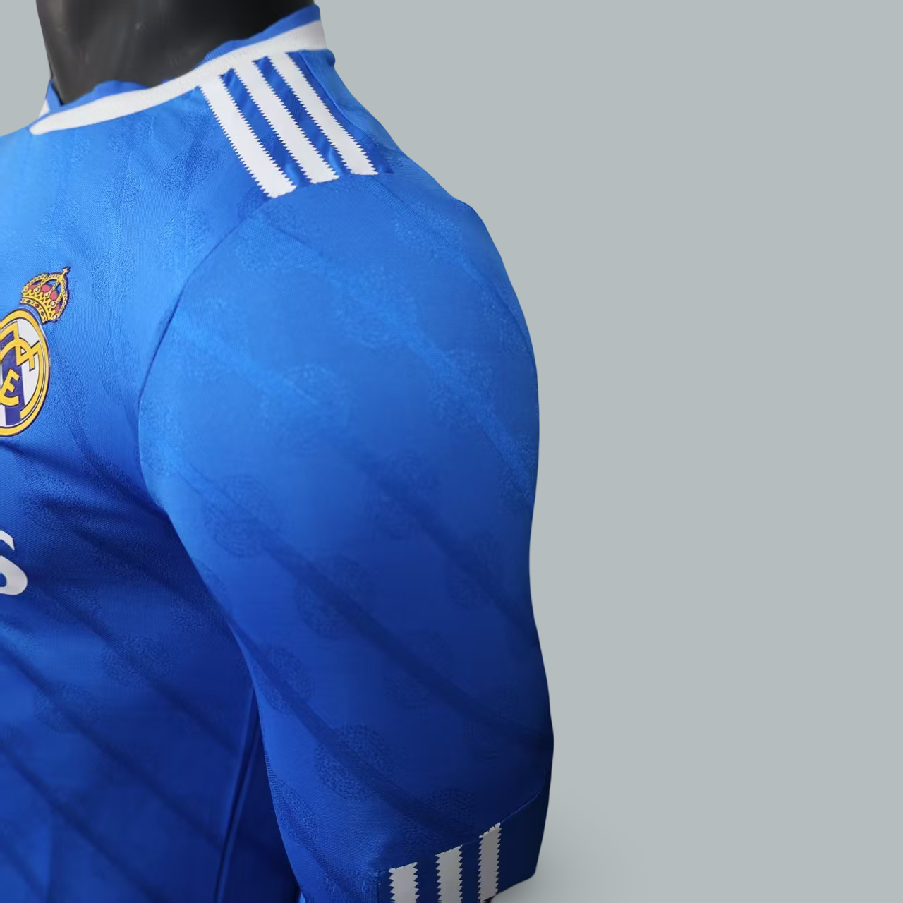 Real Madrid 25/26 Second Away Player Edition Long Sleeve Kit
