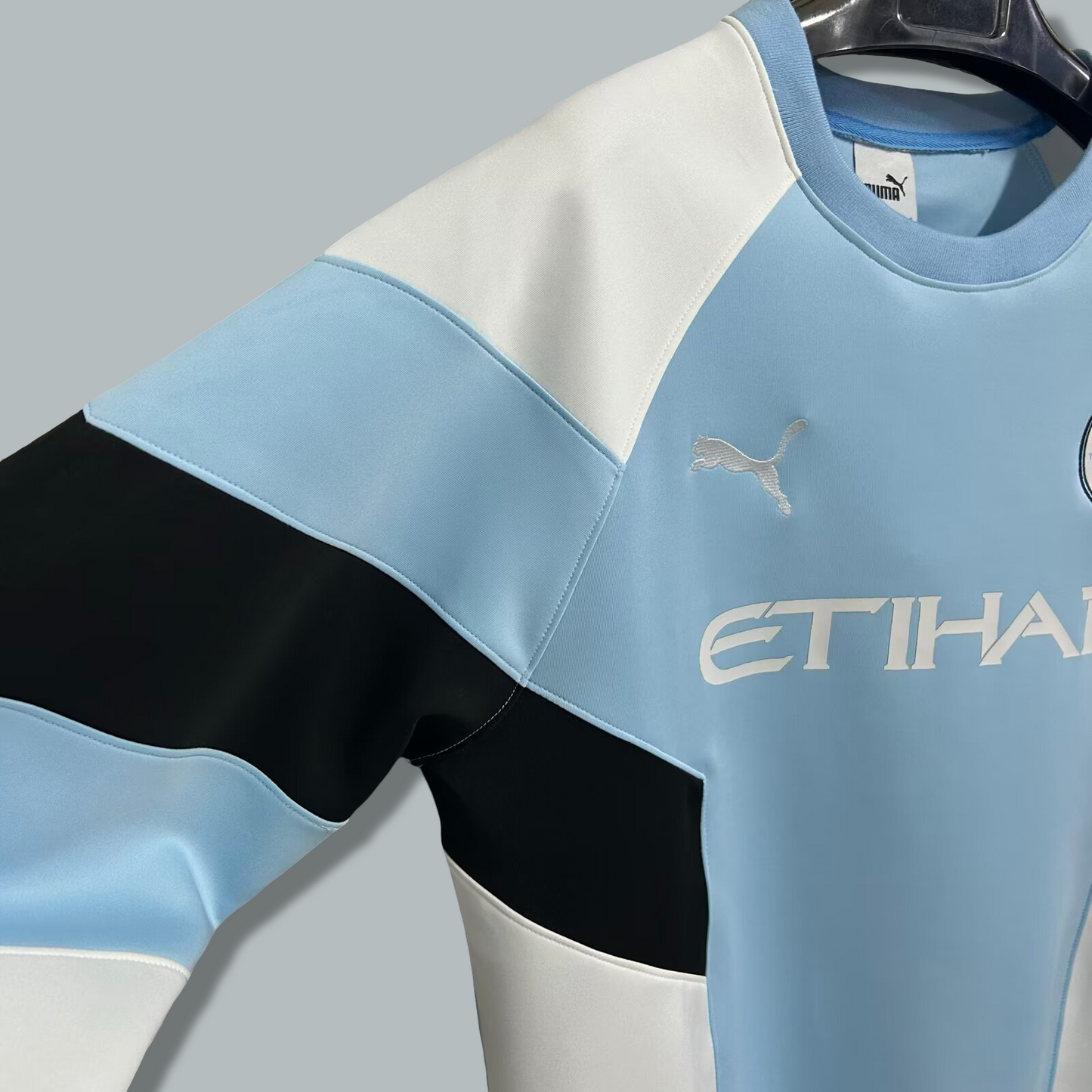 Manchester City 25/26 Premium Sweatshirt