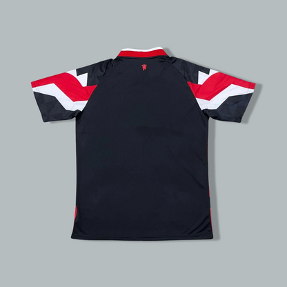 Manchester United 25/26 "Icons Remix" Kit
