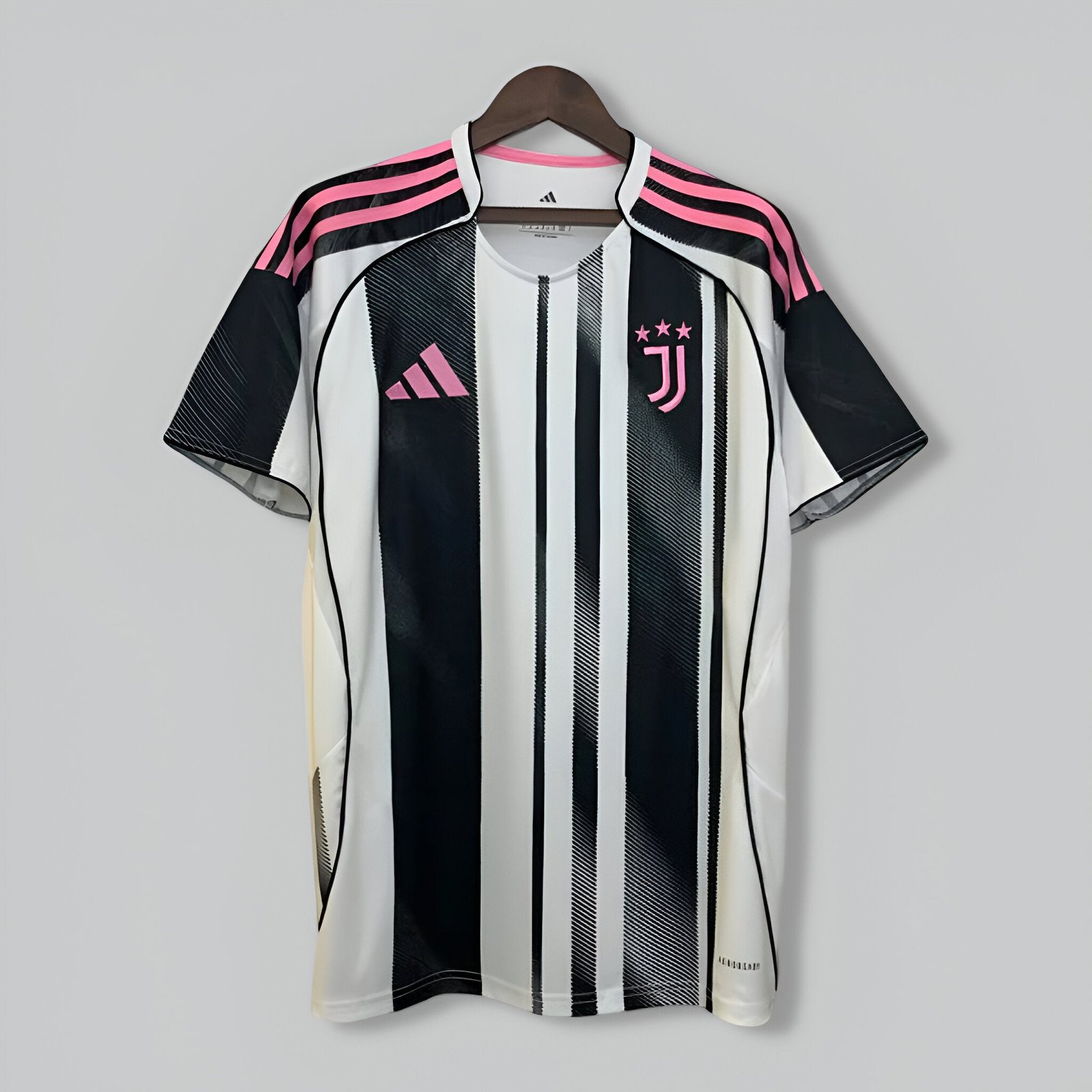 Juventus 25-26 Home Kit