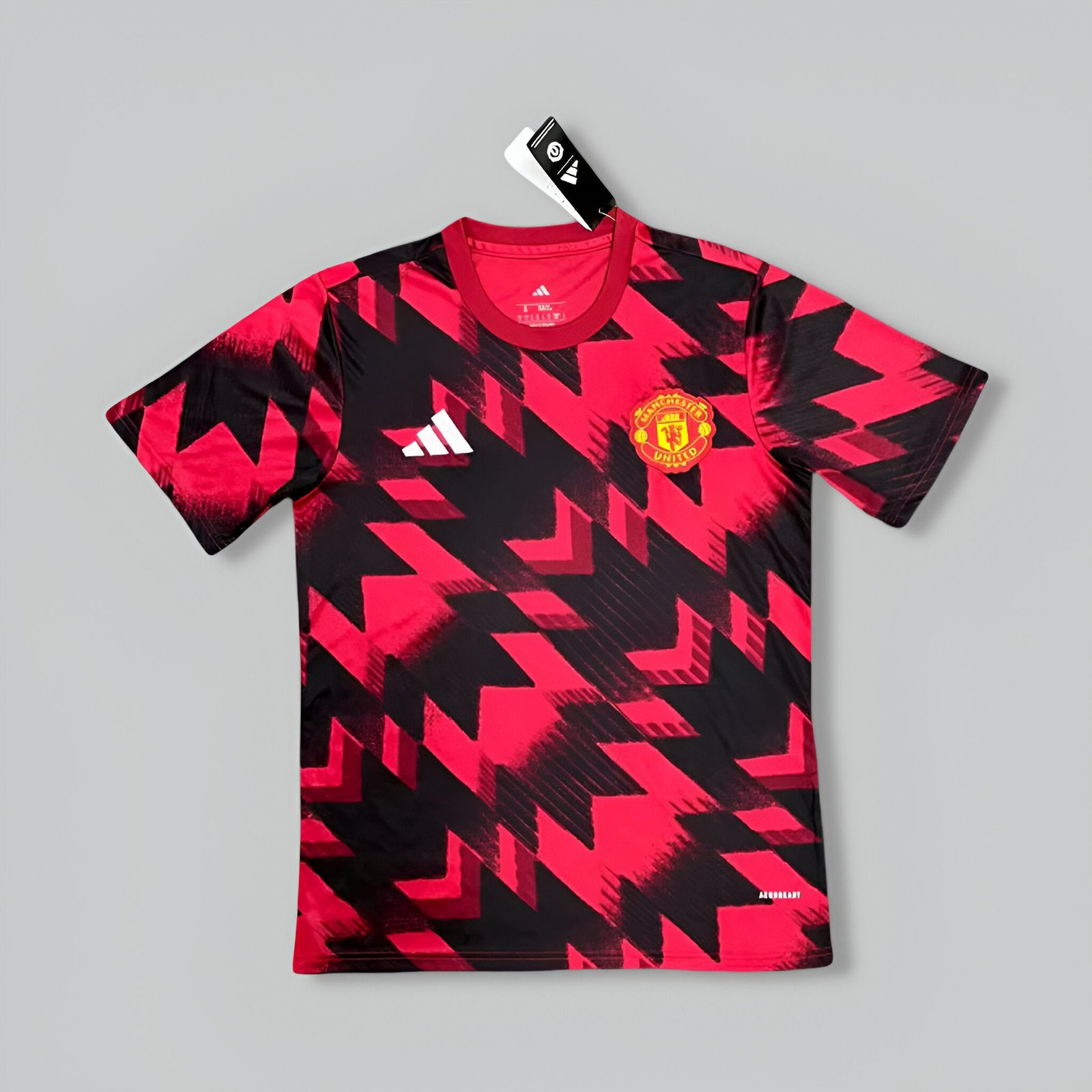 Manchester United 25/26 "Zig-Zag Pulse" Kit